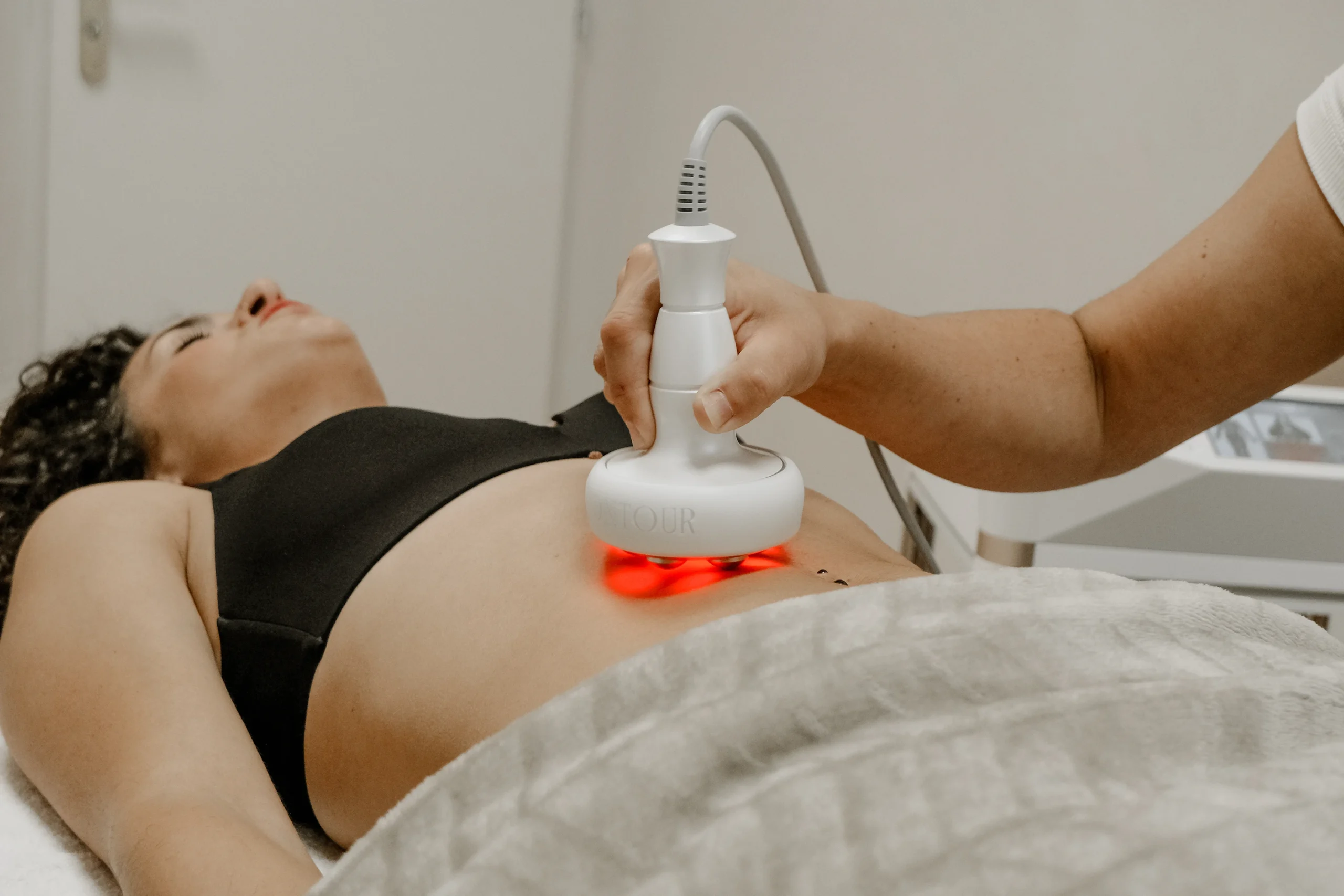 Soin anti-age relachement cutané à Muret