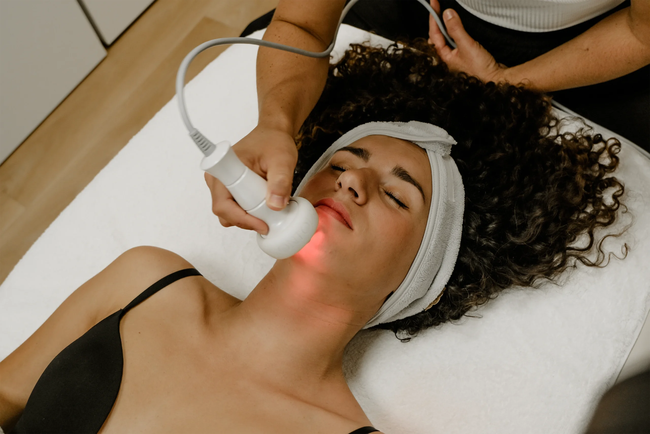 Soin anti-age relachement cutané à Muret